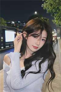 重生表白失败校花急了:刘思颖周晨