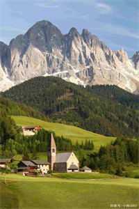 高质量小说穿越任务:刷满女主们好感