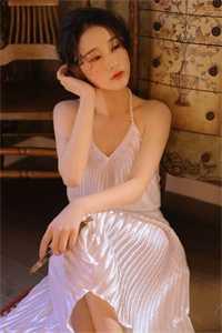 全本小说活成前任白月光后,她桃花朵朵开